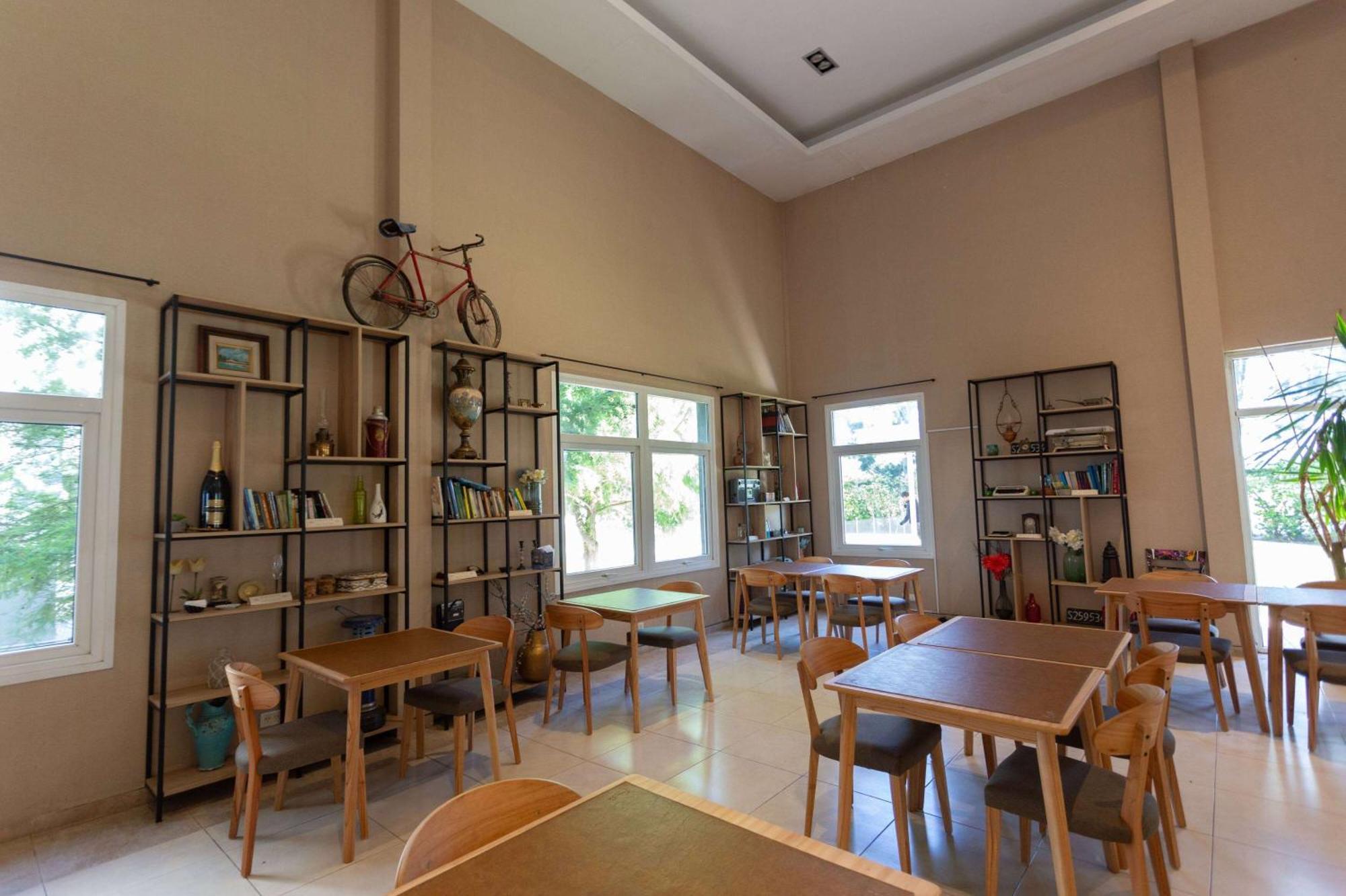 Howard Johnson Hotel & Resort Funes Ngoại thất bức ảnh