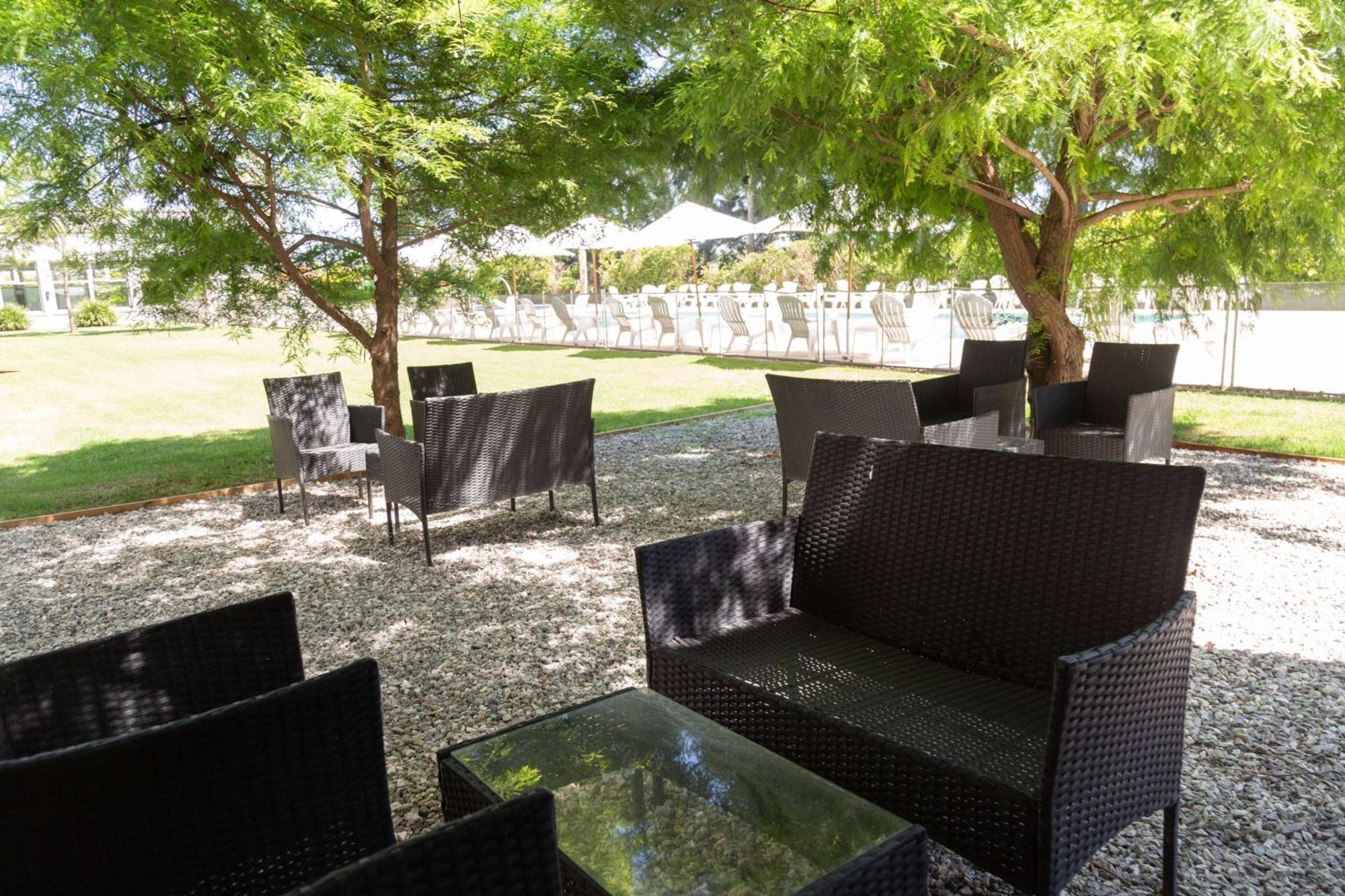 Howard Johnson Hotel & Resort Funes Ngoại thất bức ảnh