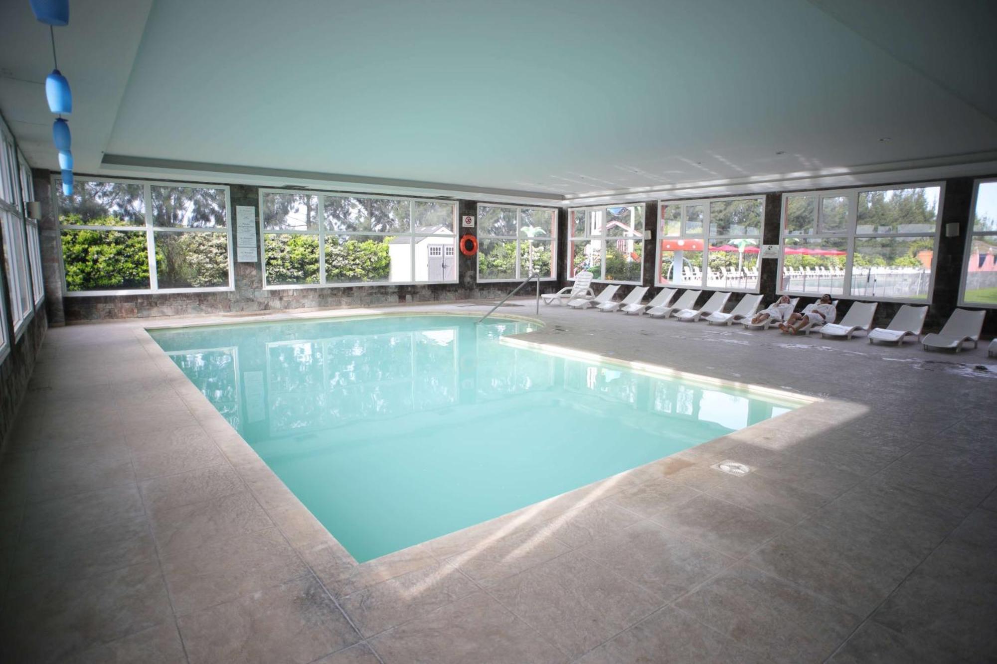Howard Johnson Hotel & Resort Funes Ngoại thất bức ảnh
